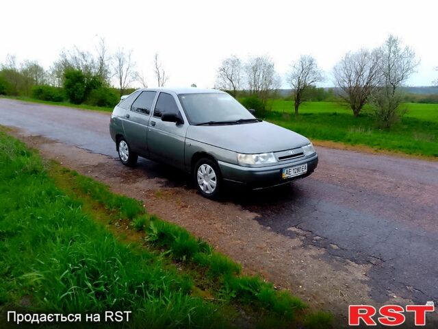Серый ВАЗ 2112, объемом двигателя 16 л и пробегом 271 тыс. км за 2760 $, фото 1 на Automoto.ua