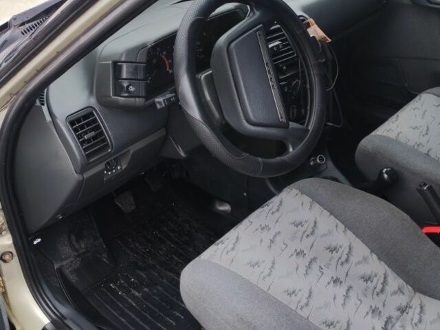 Серый ВАЗ 2112, объемом двигателя 1.6 л и пробегом 378 тыс. км за 2500 $, фото 4 на Automoto.ua