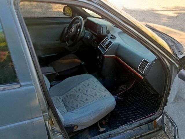 Сірий ВАЗ 2112, об'ємом двигуна 1.6 л та пробігом 200 тис. км за 1050 $, фото 4 на Automoto.ua