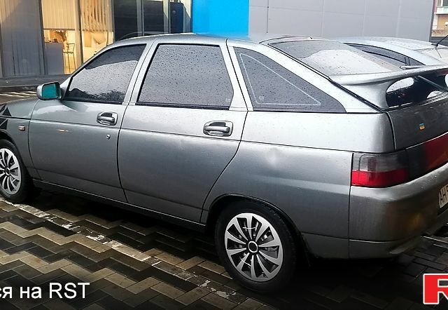 Серый ВАЗ 2112, объемом двигателя 1.6 л и пробегом 226 тыс. км за 2500 $, фото 3 на Automoto.ua