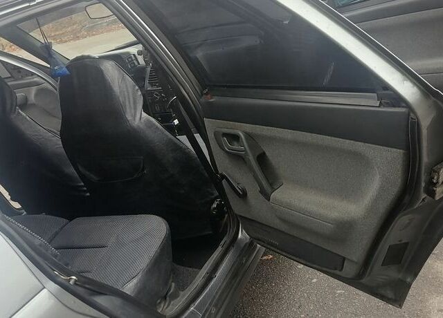 Сірий ВАЗ 2112, об'ємом двигуна 1.6 л та пробігом 226 тис. км за 2650 $, фото 21 на Automoto.ua