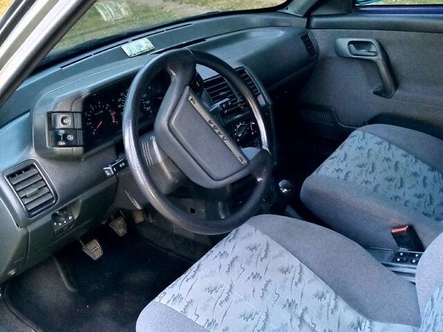 ВАЗ 2112 2005 в Верхнеднепровске на Automoto.ua Серый ВАЗ 2112, объемом двигателя 1.6 л и пробегом 278 тыс. км за 2500 $, фото 4 на Automoto.ua