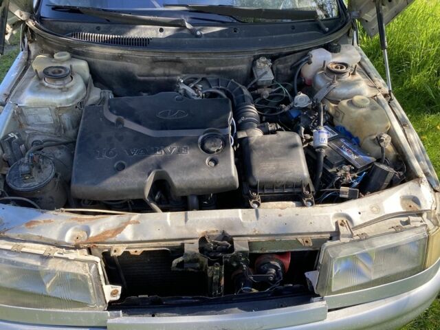 Серый ВАЗ 2112, объемом двигателя 1.6 л и пробегом 280 тыс. км за 1200 $, фото 4 на Automoto.ua