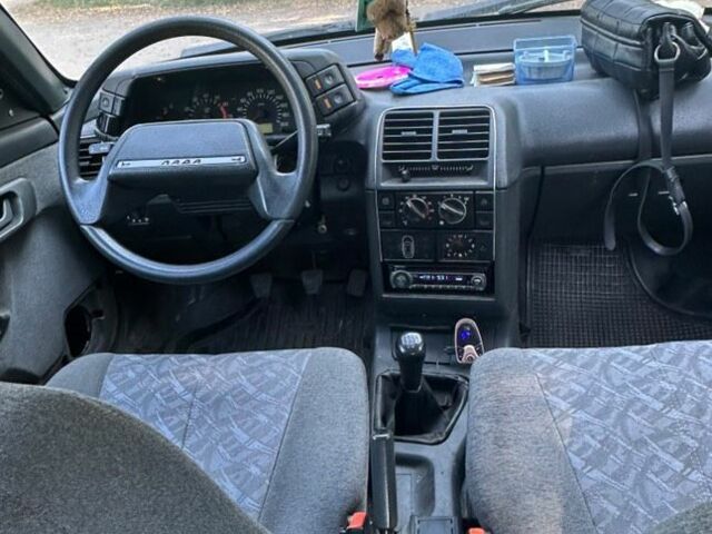 Серый ВАЗ 2112, объемом двигателя 1.6 л и пробегом 173 тыс. км за 950 $, фото 3 на Automoto.ua