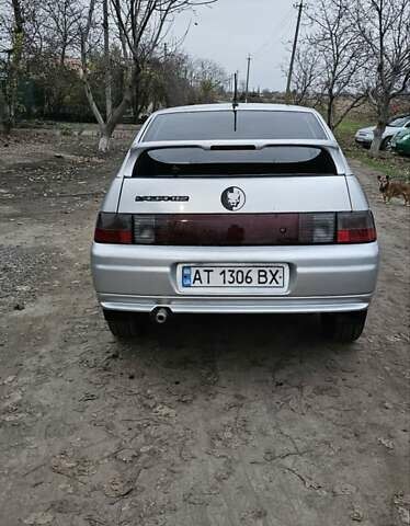 Серый ВАЗ 2112, объемом двигателя 1.6 л и пробегом 240 тыс. км за 2000 $, фото 3 на Automoto.ua