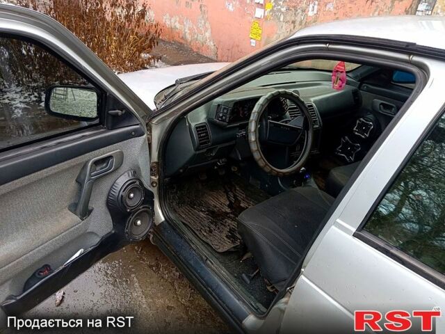 Серый ВАЗ 2112, объемом двигателя 1.6 л и пробегом 235 тыс. км за 1000 $, фото 6 на Automoto.ua