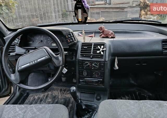 Серый ВАЗ 2112, объемом двигателя 1.6 л и пробегом 304 тыс. км за 1800 $, фото 12 на Automoto.ua