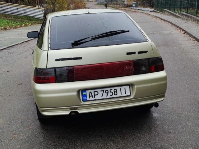 Серый ВАЗ 2112, объемом двигателя 1.6 л и пробегом 378 тыс. км за 2500 $, фото 2 на Automoto.ua