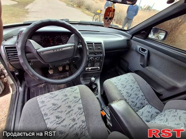 Серый ВАЗ 2112, объемом двигателя 1.6 л и пробегом 116 тыс. км за 2800 $, фото 6 на Automoto.ua