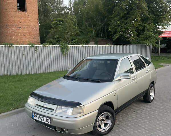 Серый ВАЗ 2112, объемом двигателя 1.6 л и пробегом 195 тыс. км за 1650 $, фото 1 на Automoto.ua