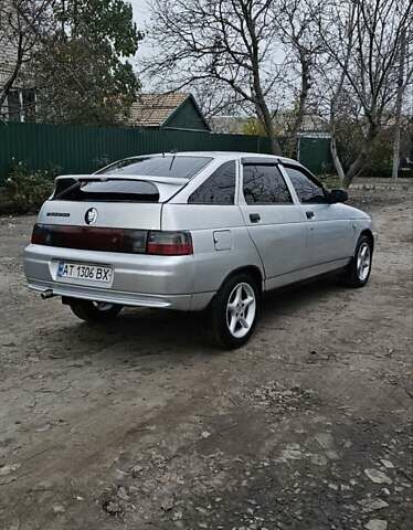 Серый ВАЗ 2112, объемом двигателя 1.6 л и пробегом 240 тыс. км за 2000 $, фото 5 на Automoto.ua