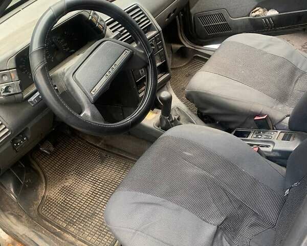 Серый ВАЗ 2112, объемом двигателя 1.6 л и пробегом 201 тыс. км за 1400 $, фото 5 на Automoto.ua