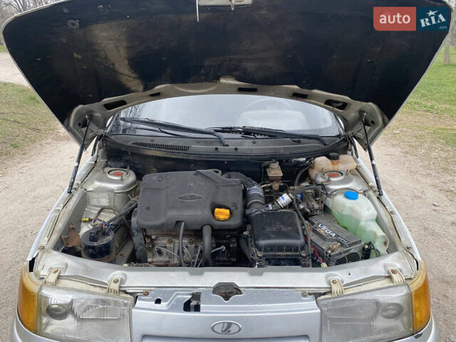 Сірий ВАЗ 2112, об'ємом двигуна 1.6 л та пробігом 200 тис. км за 1850 $, фото 9 на Automoto.ua
