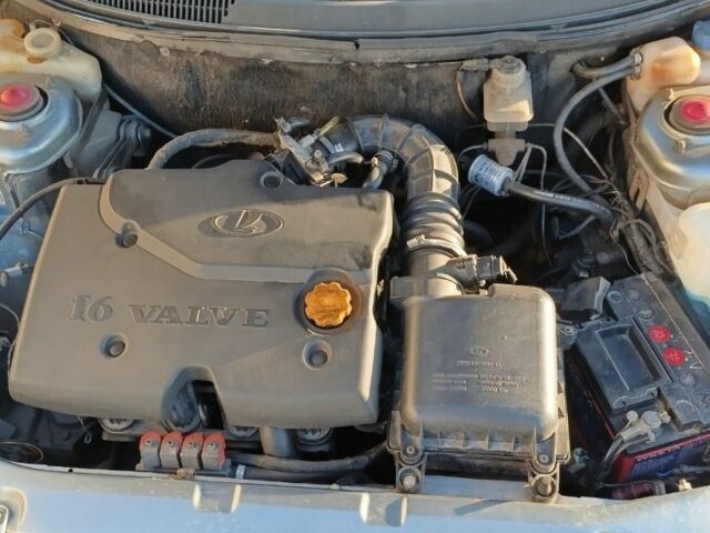 ВАЗ 2112 2005 в Виннице на Automoto.ua Серый ВАЗ 2112, объемом двигателя 1.6 л и пробегом 2 тыс. км за 2200 $, фото 7 на Automoto.ua