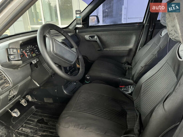 Сірий ВАЗ 2112, об'ємом двигуна 1.6 л та пробігом 300 тис. км за 1499 $, фото 6 на Automoto.ua