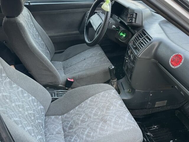 Сірий ВАЗ 2112, об'ємом двигуна 0 л та пробігом 400 тис. км за 1181 $, фото 5 на Automoto.ua