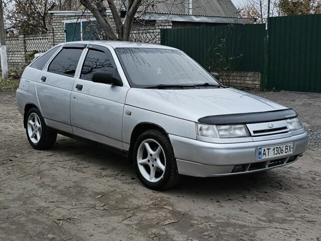 Серый ВАЗ 2112, объемом двигателя 1.6 л и пробегом 240 тыс. км за 2000 $, фото 1 на Automoto.ua
