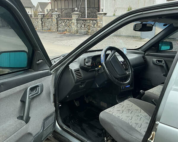 Серый ВАЗ 2112, объемом двигателя 1.6 л и пробегом 130 тыс. км за 3000 $, фото 10 на Automoto.ua