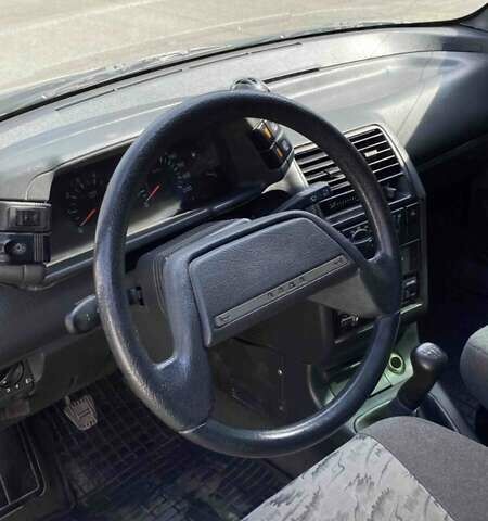 Серый ВАЗ 2112, объемом двигателя 1.6 л и пробегом 180 тыс. км за 2650 $, фото 4 на Automoto.ua