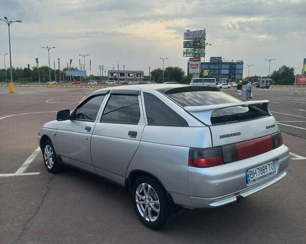 Серый ВАЗ 2112, объемом двигателя 1.6 л и пробегом 304 тыс. км за 2300 $, фото 3 на Automoto.ua