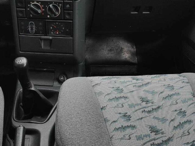 Серый ВАЗ 2112, объемом двигателя 1.6 л и пробегом 80 тыс. км за 2800 $, фото 15 на Automoto.ua