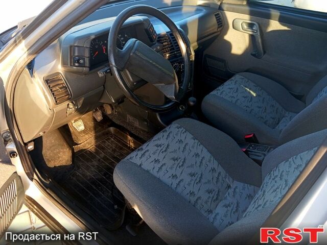 Серый ВАЗ 2112, объемом двигателя 1.6 л и пробегом 120 тыс. км за 2200 $, фото 7 на Automoto.ua