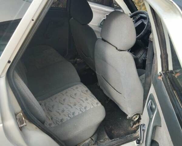 Серый ВАЗ 2112, объемом двигателя 1.6 л и пробегом 250 тыс. км за 1350 $, фото 5 на Automoto.ua