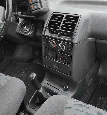 Серый ВАЗ 2112, объемом двигателя 1.6 л и пробегом 80 тыс. км за 2800 $, фото 19 на Automoto.ua