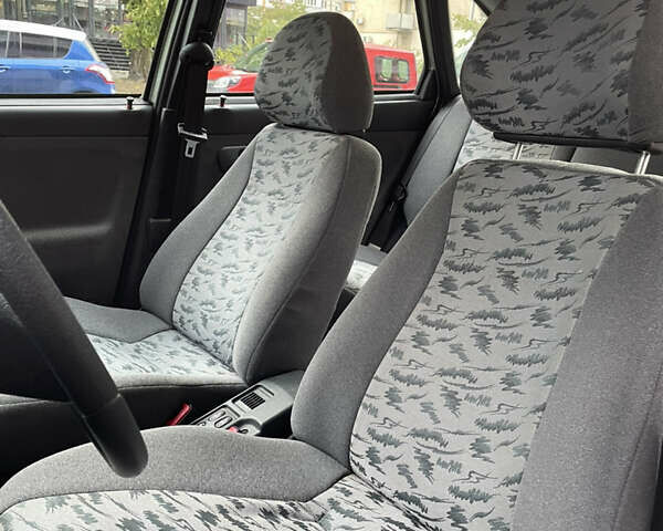 Серый ВАЗ 2112, объемом двигателя 1.6 л и пробегом 72 тыс. км за 2600 $, фото 4 на Automoto.ua