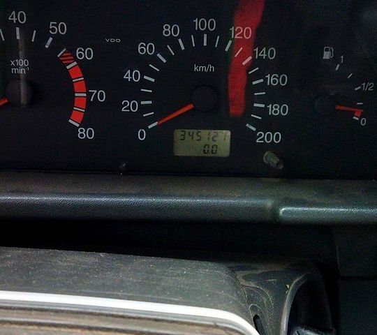 Серый ВАЗ 2112, объемом двигателя 1.6 л и пробегом 100 тыс. км за 950 $, фото 4 на Automoto.ua