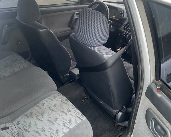 Серый ВАЗ 2112, объемом двигателя 1.6 л и пробегом 263 тыс. км за 950 $, фото 9 на Automoto.ua