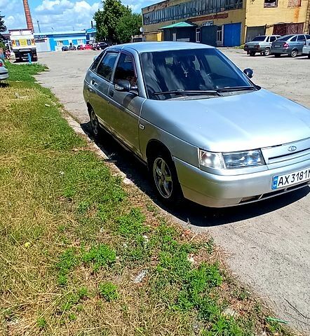 Серый ВАЗ 2112, объемом двигателя 1.6 л и пробегом 300 тыс. км за 1650 $, фото 1 на Automoto.ua