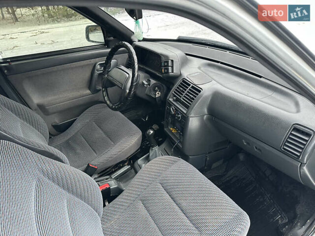 Сірий ВАЗ 2112, об'ємом двигуна 1.6 л та пробігом 263 тис. км за 1000 $, фото 11 на Automoto.ua