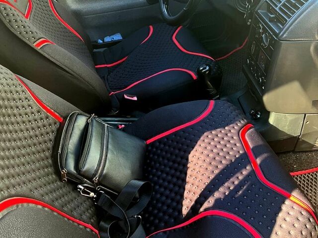 Серый ВАЗ 2112, объемом двигателя 1.6 л и пробегом 135 тыс. км за 1350 $, фото 2 на Automoto.ua