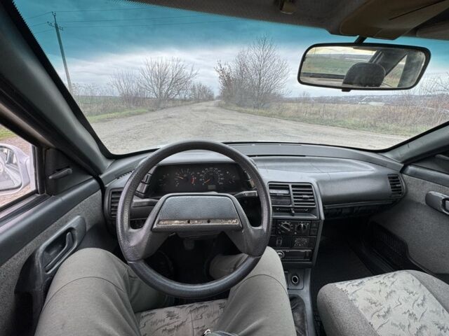 Серый ВАЗ 2112, объемом двигателя 1.6 л и пробегом 140 тыс. км за 950 $, фото 5 на Automoto.ua