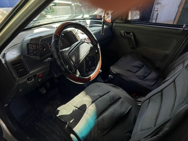 Серый ВАЗ 2112, объемом двигателя 1.6 л и пробегом 180 тыс. км за 2500 $, фото 6 на Automoto.ua