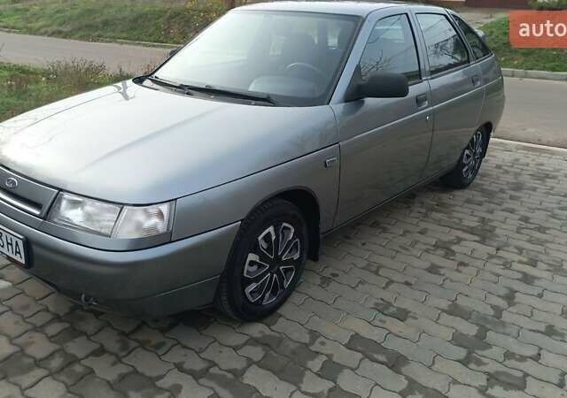 Серый ВАЗ 2112, объемом двигателя 1.6 л и пробегом 78 тыс. км за 3000 $, фото 1 на Automoto.ua