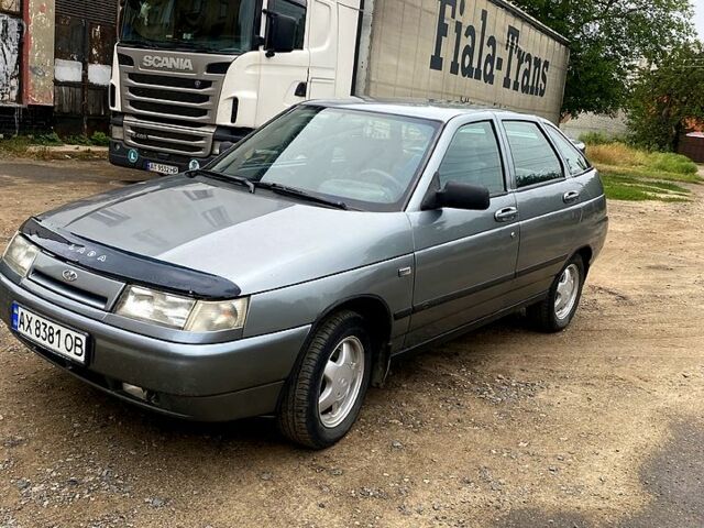 Серый ВАЗ 2112, объемом двигателя 1.6 л и пробегом 270 тыс. км за 2100 $, фото 1 на Automoto.ua