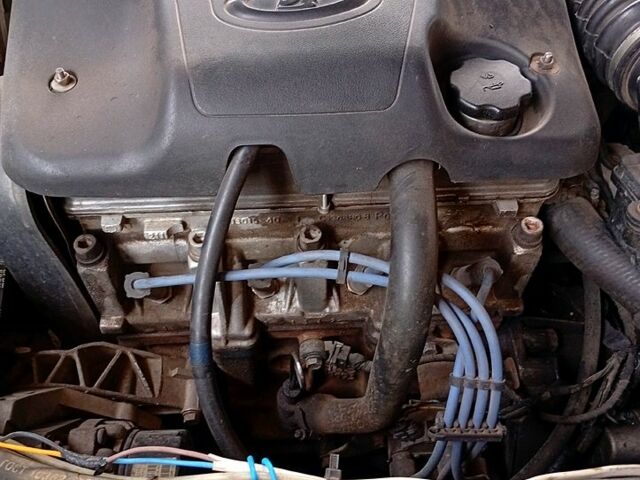 Сірий ВАЗ 2112, об'ємом двигуна 1.6 л та пробігом 237 тис. км за 1900 $, фото 4 на Automoto.ua
