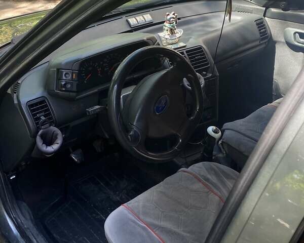 Серый ВАЗ 2112, объемом двигателя 1.6 л и пробегом 192 тыс. км за 1600 $, фото 1 на Automoto.ua