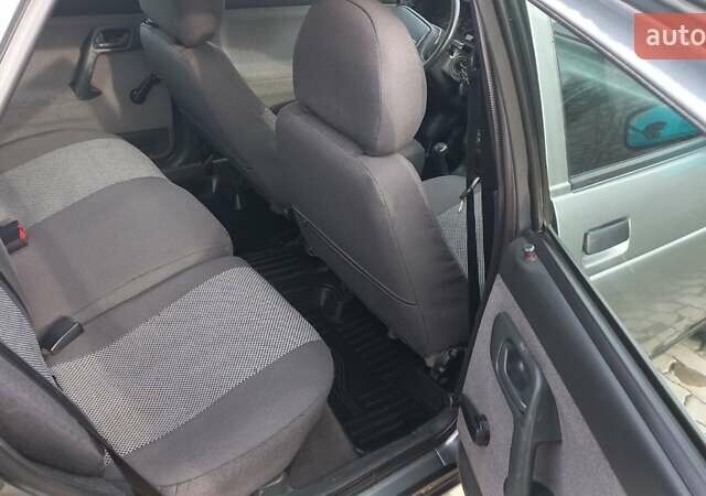 Серый ВАЗ 2112, объемом двигателя 1.6 л и пробегом 78 тыс. км за 3000 $, фото 23 на Automoto.ua