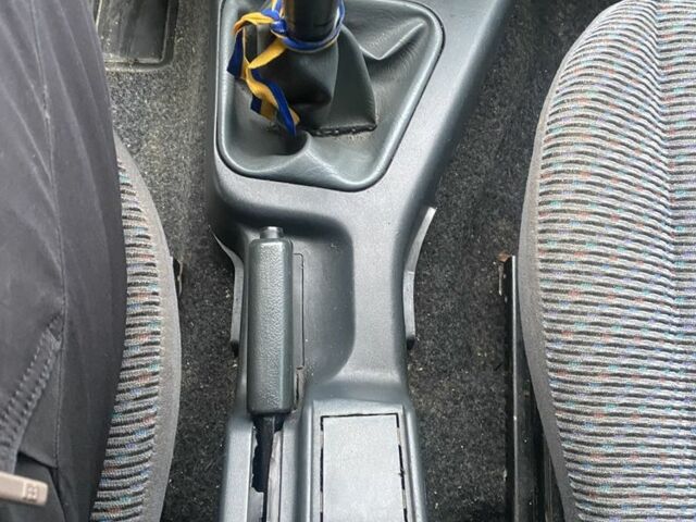 Серый ВАЗ 2112, объемом двигателя 1.6 л и пробегом 262 тыс. км за 950 $, фото 11 на Automoto.ua