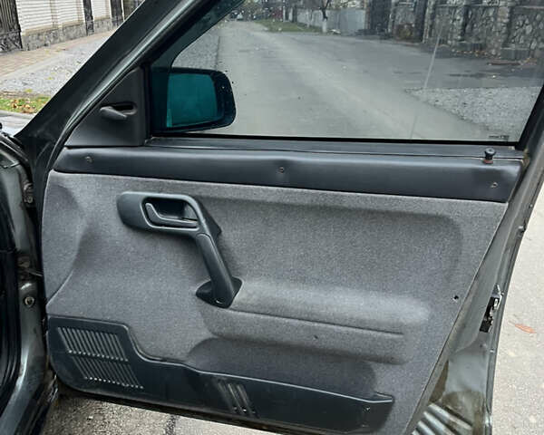 Серый ВАЗ 2112, объемом двигателя 1.6 л и пробегом 130 тыс. км за 3000 $, фото 19 на Automoto.ua