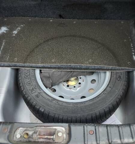 Серый ВАЗ 2112, объемом двигателя 1.6 л и пробегом 80 тыс. км за 2800 $, фото 12 на Automoto.ua