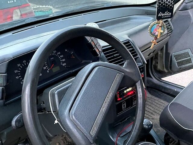 Серый ВАЗ 2112, объемом двигателя 1.6 л и пробегом 220 тыс. км за 1450 $, фото 8 на Automoto.ua