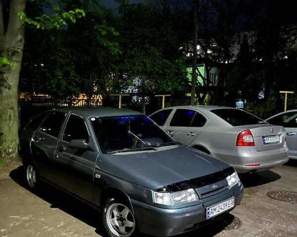 Серый ВАЗ 2112, объемом двигателя 1.6 л и пробегом 200 тыс. км за 2000 $, фото 11 на Automoto.ua