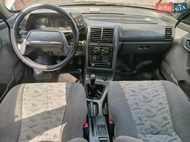 Сірий ВАЗ 2112, об'ємом двигуна 1.6 л та пробігом 185 тис. км за 1999 $, фото 15 на Automoto.ua