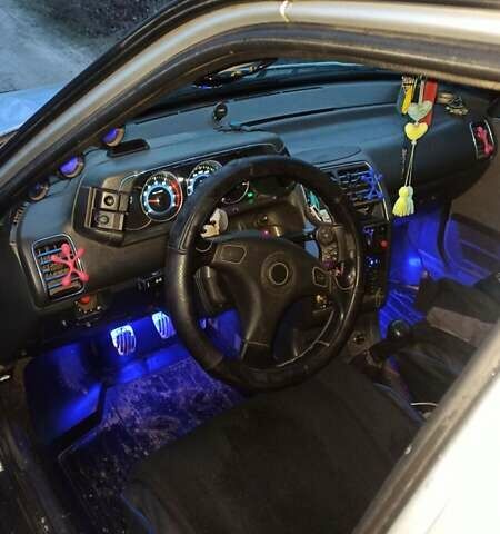 Серый ВАЗ 2112, объемом двигателя 1.6 л и пробегом 221 тыс. км за 2900 $, фото 3 на Automoto.ua