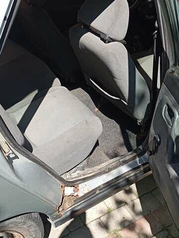 Сірий ВАЗ 2112, об'ємом двигуна 1.6 л та пробігом 300 тис. км за 1099 $, фото 8 на Automoto.ua