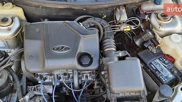 Серый ВАЗ 2112, объемом двигателя 1.6 л и пробегом 340 тыс. км за 2200 $, фото 2 на Automoto.ua